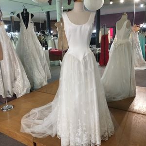 Wedding dress